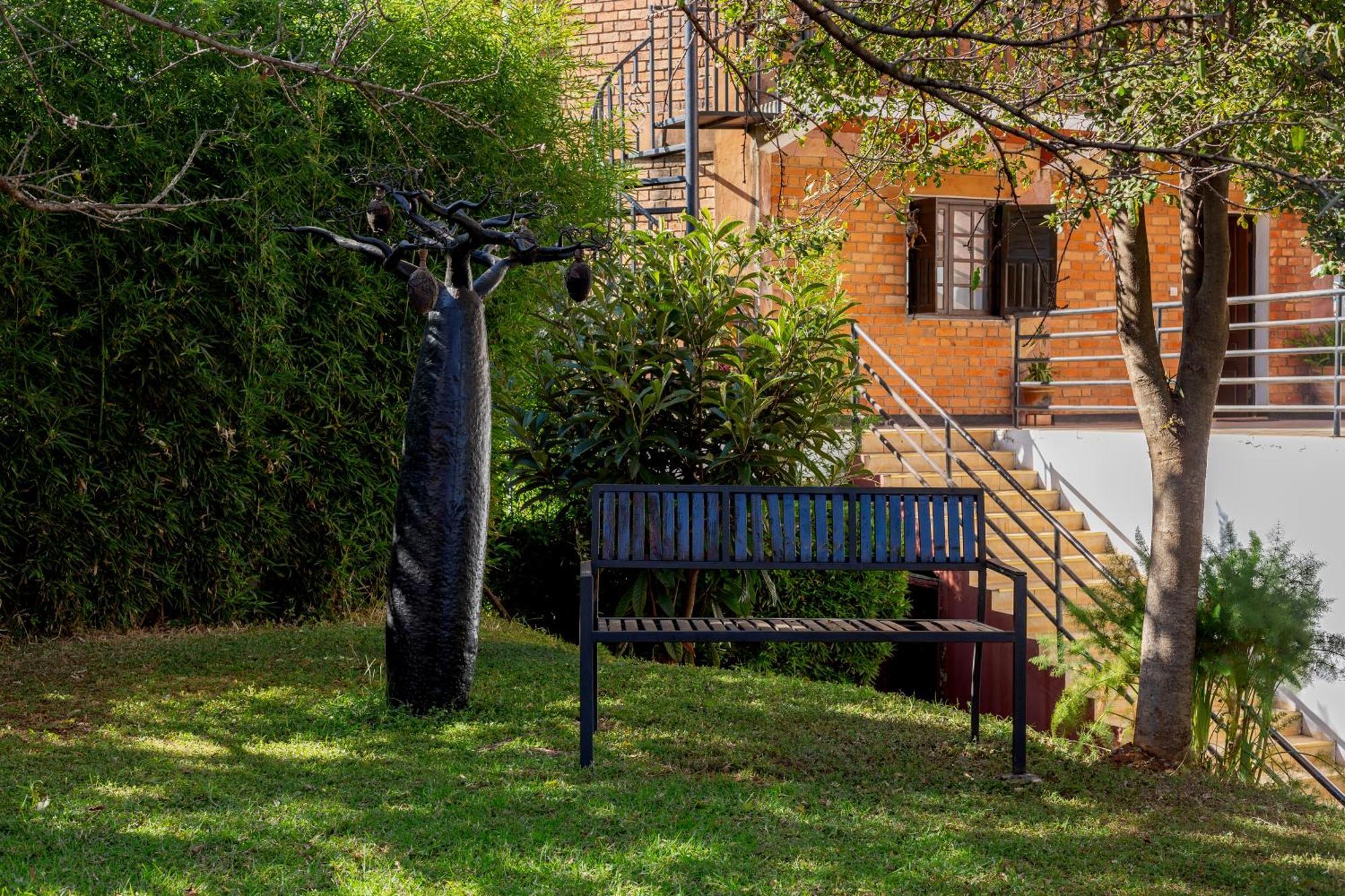 Hotel H1 Antsirabe Extérieur photo