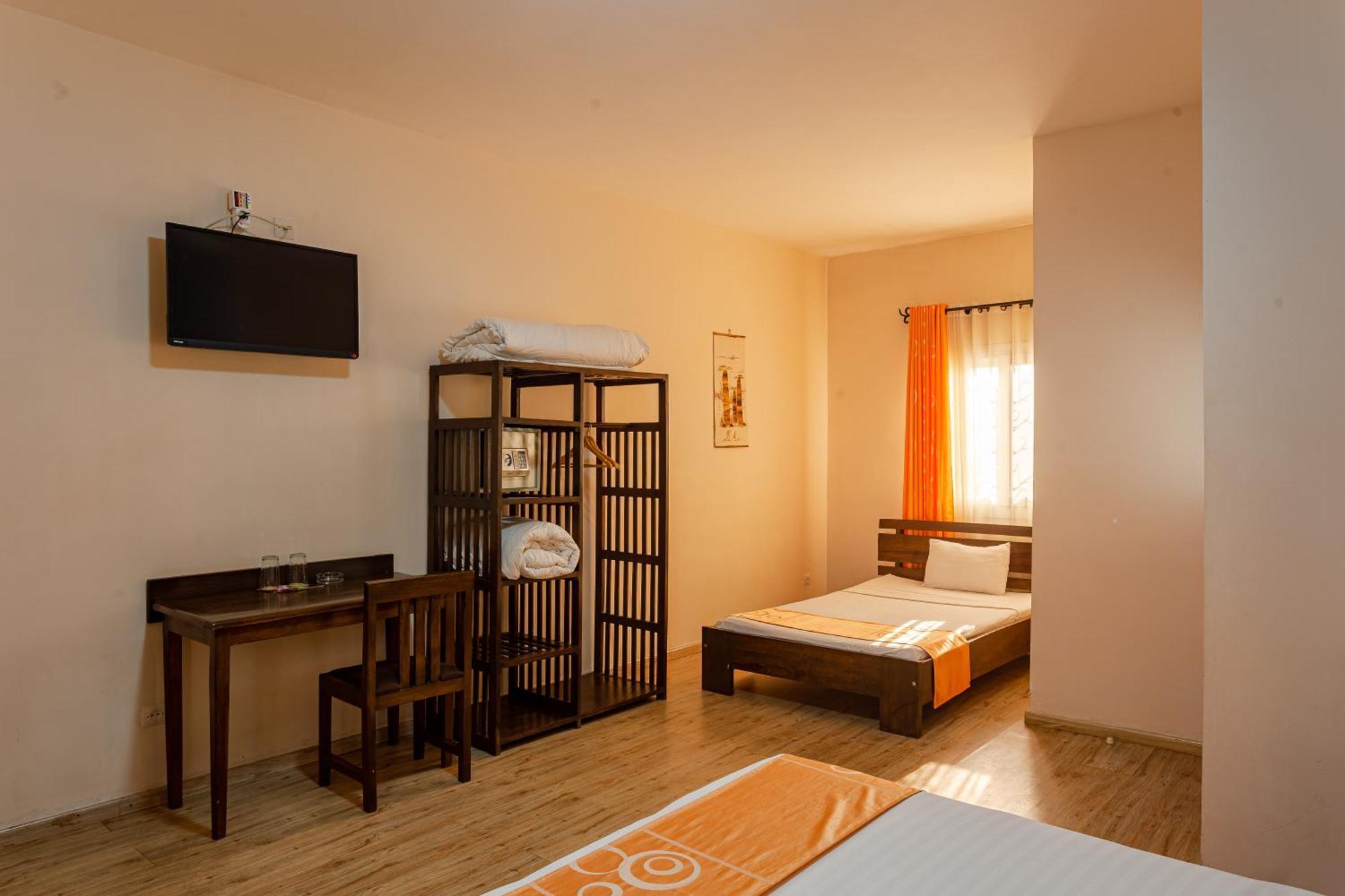 Hotel H1 Antsirabe Extérieur photo