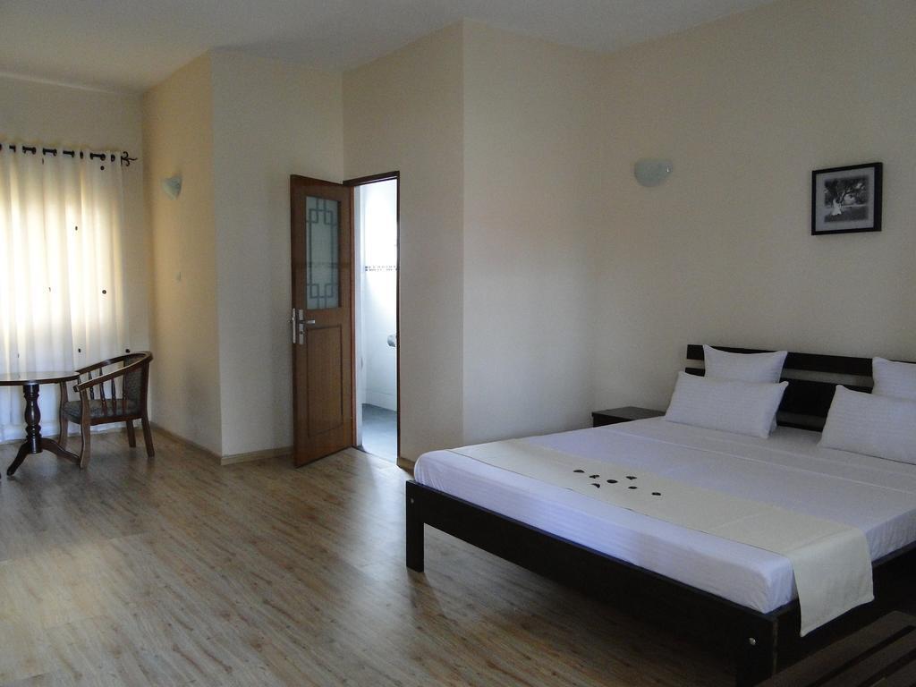 Hotel H1 Antsirabe Extérieur photo