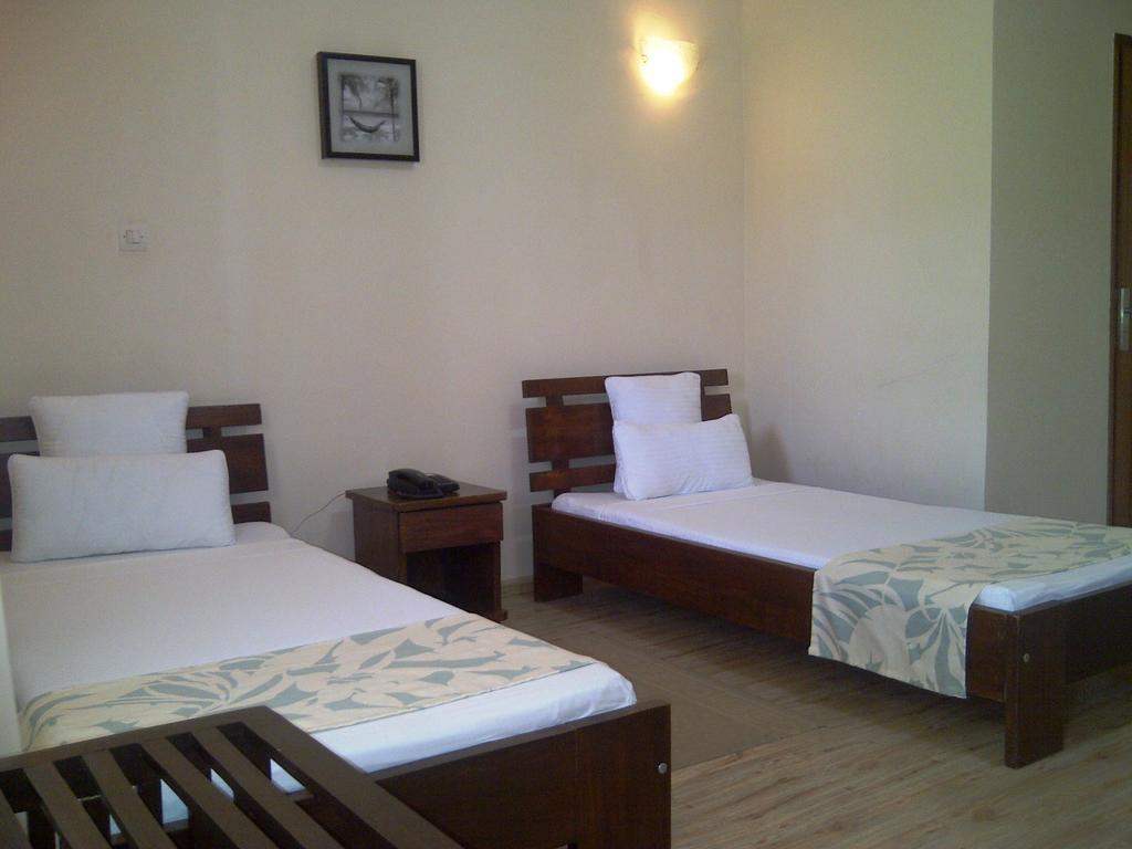 Hotel H1 Antsirabe Extérieur photo